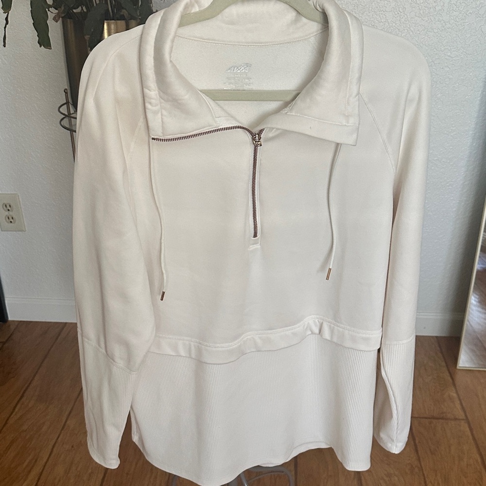 Avia Cream Quarter-Zip Pullover Ivory with Rose Gold Zipper